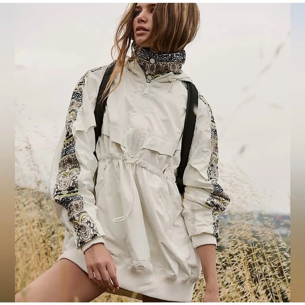 FP Free People Movement Anorak Jacket White Drawstring Hooded Pullover Size SP‎